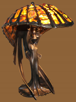 BURSZTYNOWA LAMPA FLAYING LADY średnia 53 cm