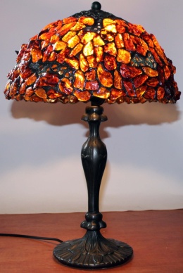 Bursztynowa lampa 30 Bursztyn koniakowy