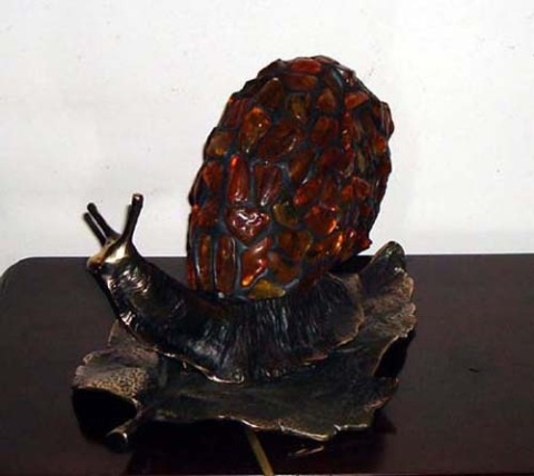 Bursztynowa lampa Ślimak