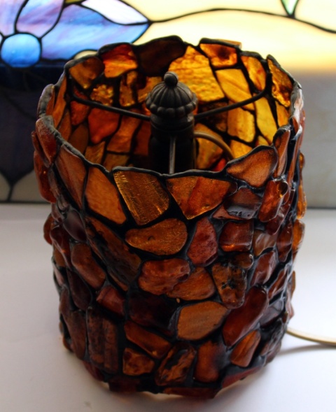 Bursztynowa lampa Walec- światło górne