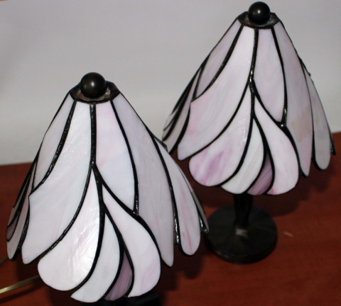 Komplet dwóch lampek witrażowych Tiffany Płatki Postawy LaMona