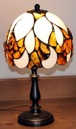 Lampa Rozalia z bursztynem 17