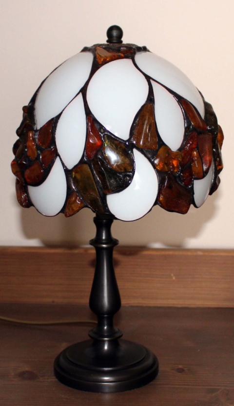 Lampa Rozalia z bursztynem 17