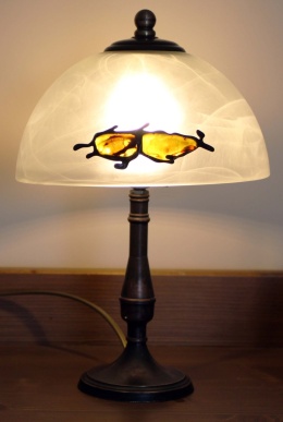 Lampa w stylu Vintage z bursztynem