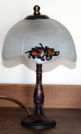 Lampa w stylu Vintage z bursztynem