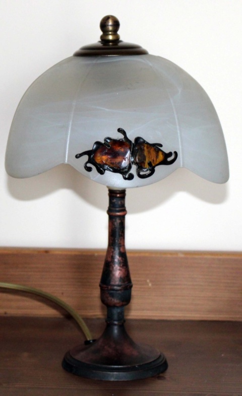 Lampa w stylu Vintage z bursztynem