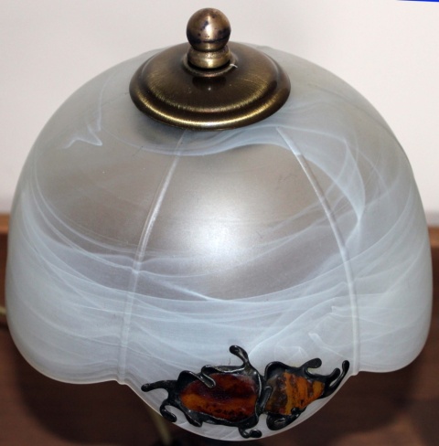 Lampa w stylu Vintage z bursztynem