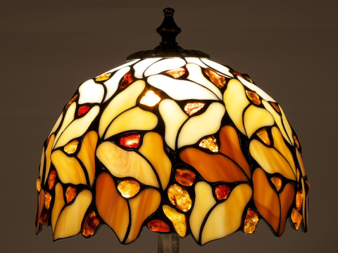 Lampa witrażowa Tiffany - Listki z bursztynem 22 Lampa witrażowa Tiffany - Listki z bursztynem 22