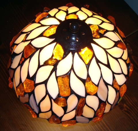 Lampa witrażowa Tiffany z bursztynem - Łezki 20 Lampa witrażowa Tiffany z bursztynem - Łezki 20