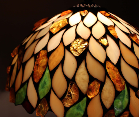 Lampa witrażowa Tiffany z bursztynem - Łezki 30 Lampa witrażowa Tiffany z bursztynem - Łezki 30
