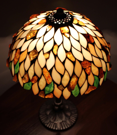 Lampa witrażowa Tiffany z bursztynem - Łezki 30 Lampa witrażowa Tiffany z bursztynem - Łezki 30