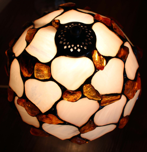 Lampa witrażowa Tiffany z bursztynem - Liście 20 Lampa witrażowa Tiffany z bursztynem - Liście 20