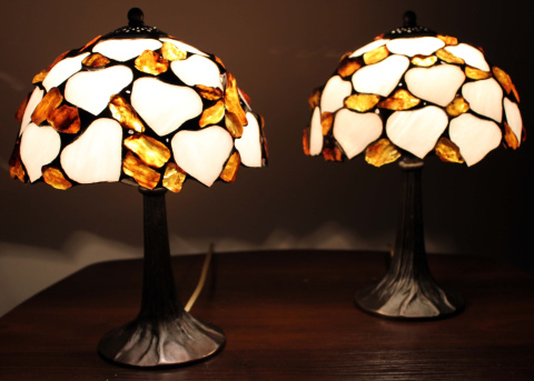 Lampa witrażowa Tiffany z bursztynem - Liście 20 Lampa witrażowa Tiffany z bursztynem - Liście 20