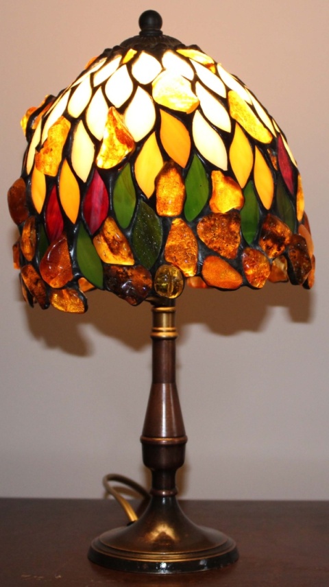Lampa witrażowa Tiffany z bursztynem - Willow 17