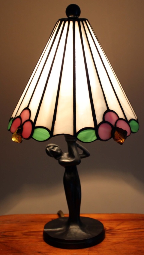 Lampka witrażowa Tiffany Flower LaMona z bursztynem