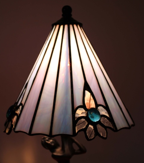 Lampka witrażowa Tiffany Flower LaMona