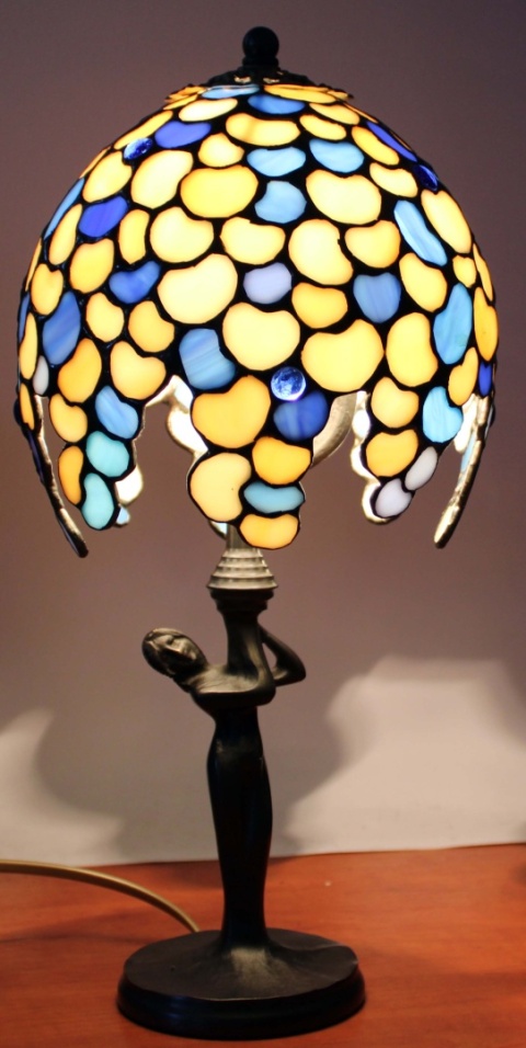 Lampka witrażowa Tiffany - płatki