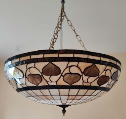 Wisząca lampa witrażowa Tiffany model Acorn T1435