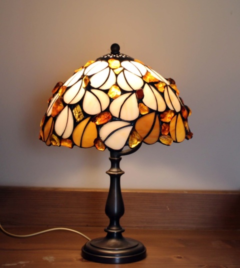 Lampa witrażowa Tiffany z bursztynem - Listki 20