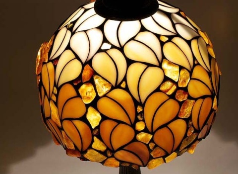 Lampa z liście z bursztynem 20
